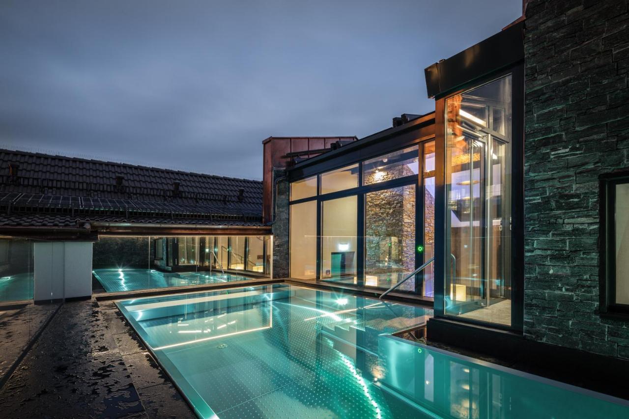 Hotel-Gasthof Hoettl Дегендорф Екстериор снимка