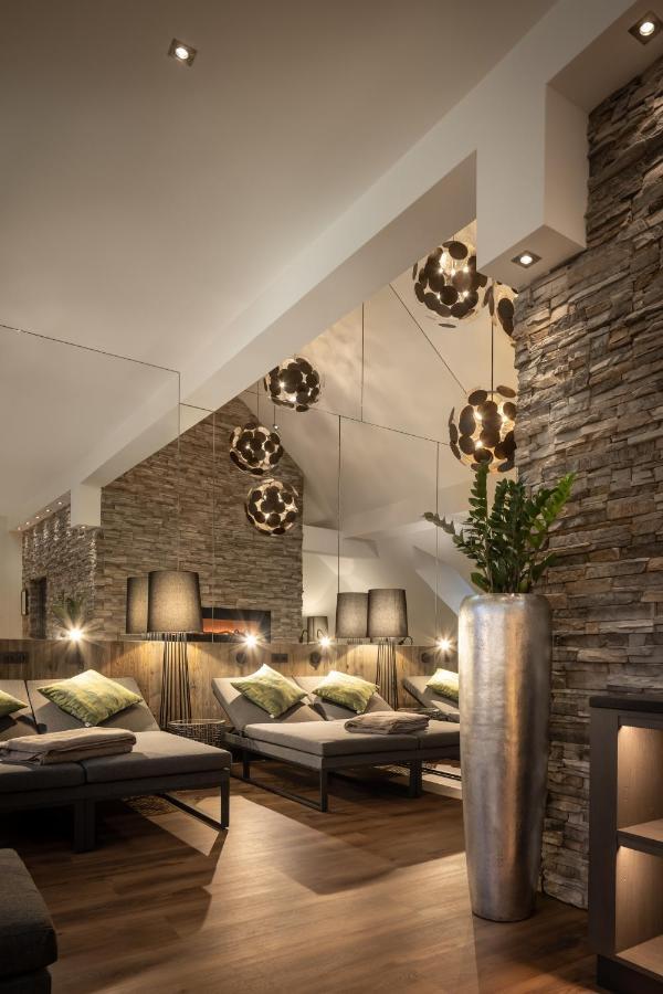 Hotel-Gasthof Hoettl Дегендорф Екстериор снимка