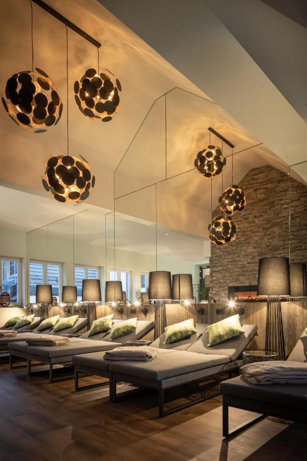 Hotel-Gasthof Hoettl Дегендорф Екстериор снимка